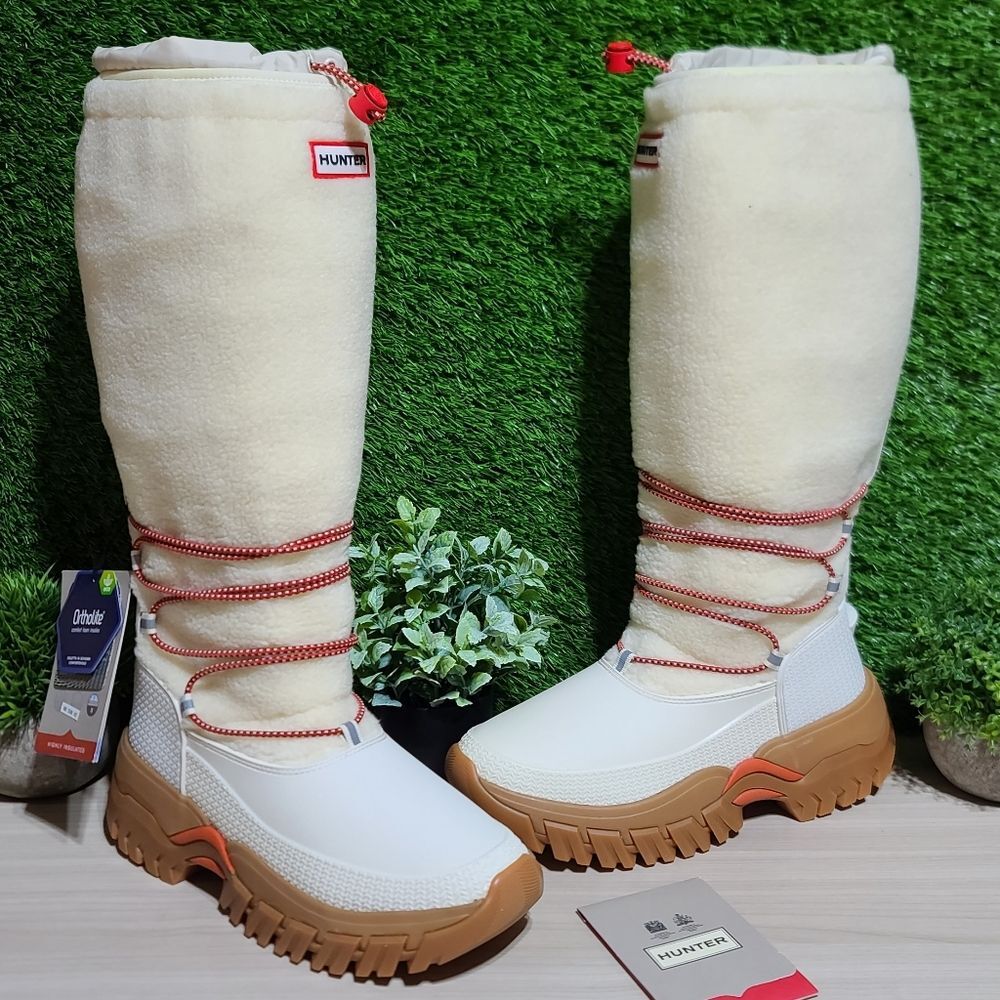 Hunter Wanderer Tall Sherpa Snow Boots - White Willow/Gum 7 M New